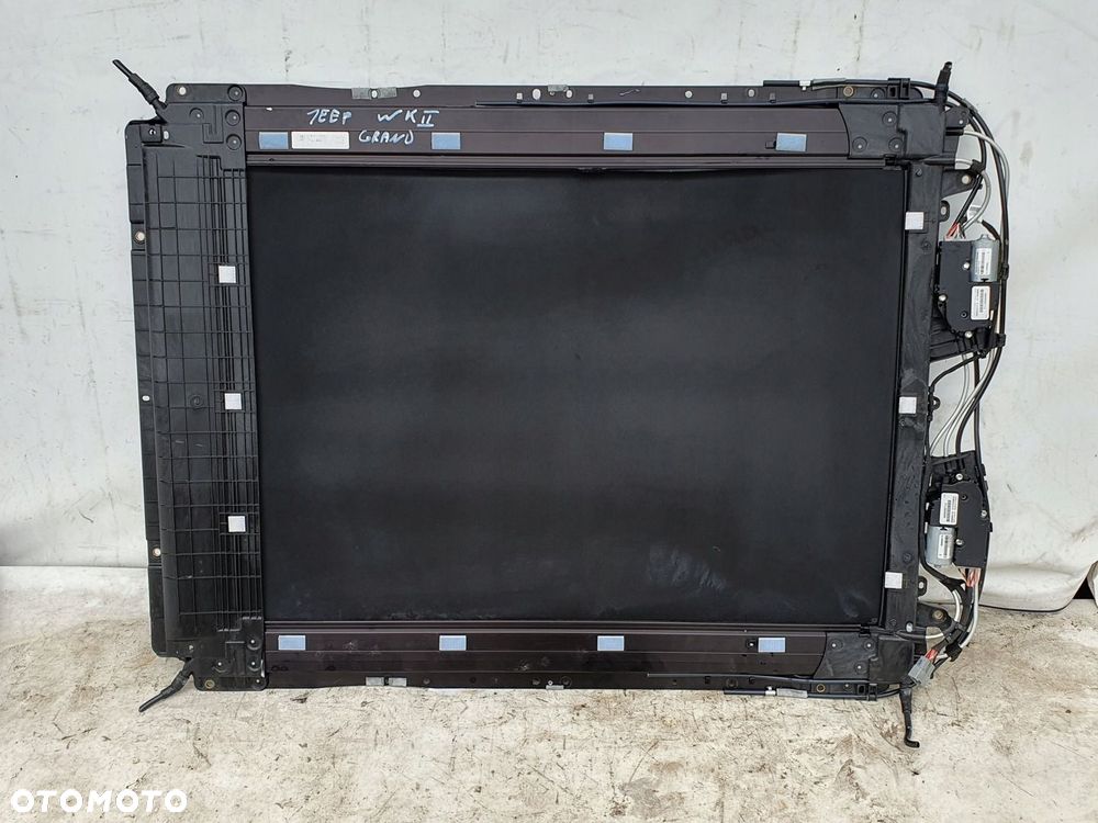 szyberdach panorama Jeep Grand Cherokee wk2 - 12