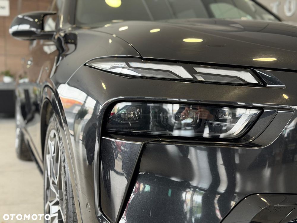 BMW X7 - 7
