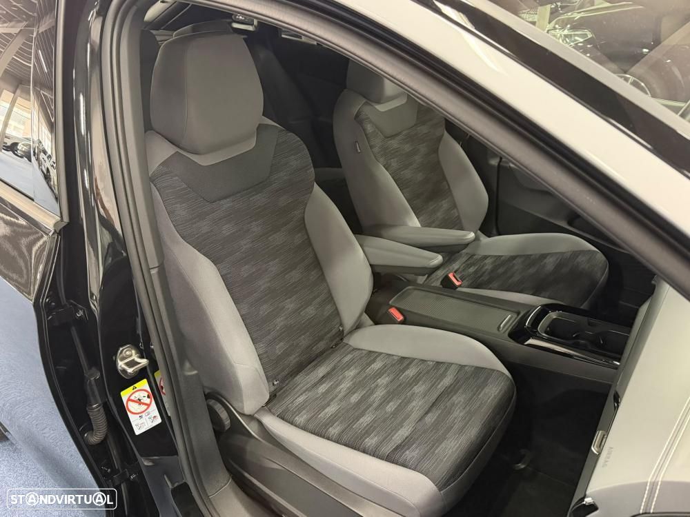 VW ID.5 52 kWh Pure Urban - 36