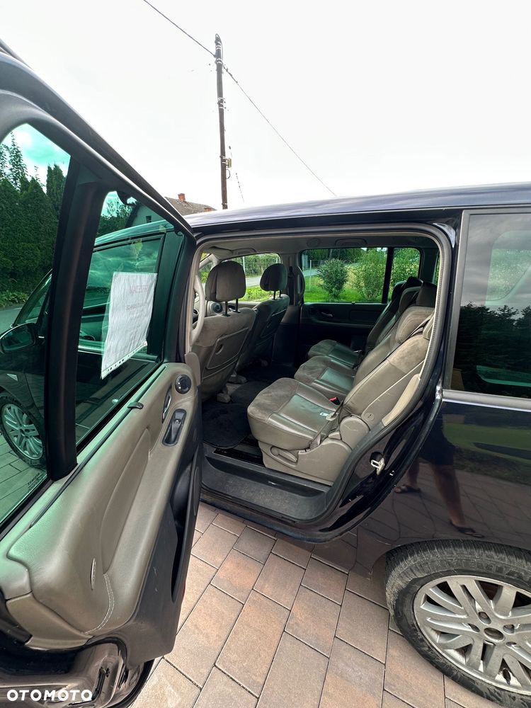 Renault Espace 2.2 dCi Initiale - 10