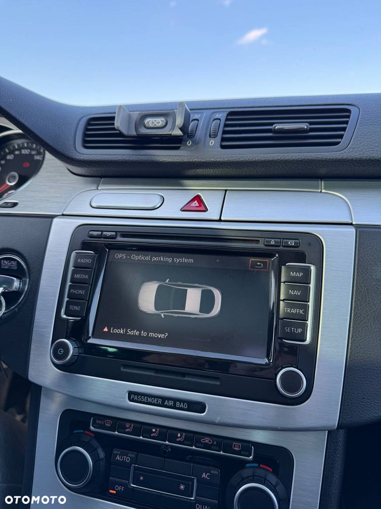 Volkswagen Passat CC - 9