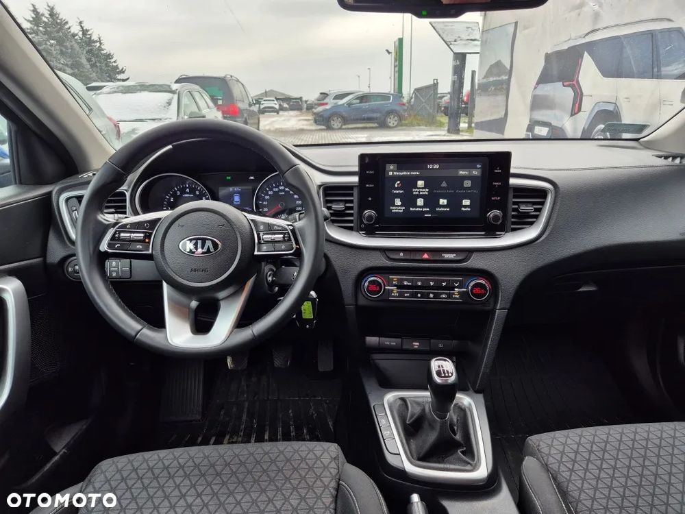 Kia Ceed 1.5 T-GDI M - 15