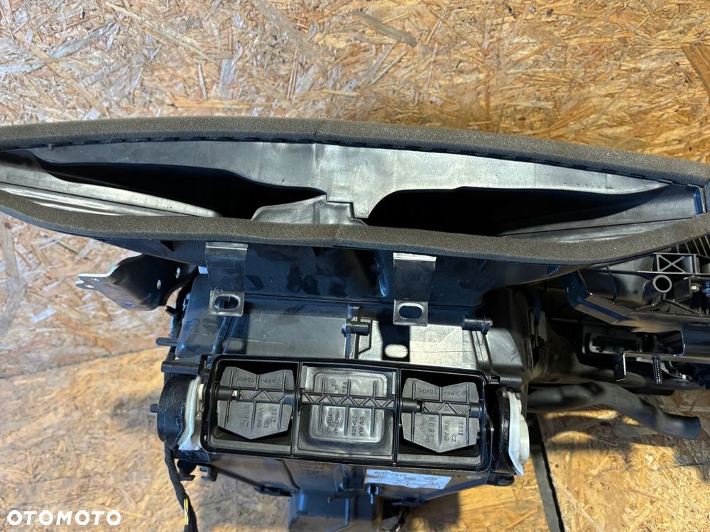 NAGRZEWNICA VW PASSAT B7 2.0 TDI 3C1820003ES CZ443160-7272 - 3