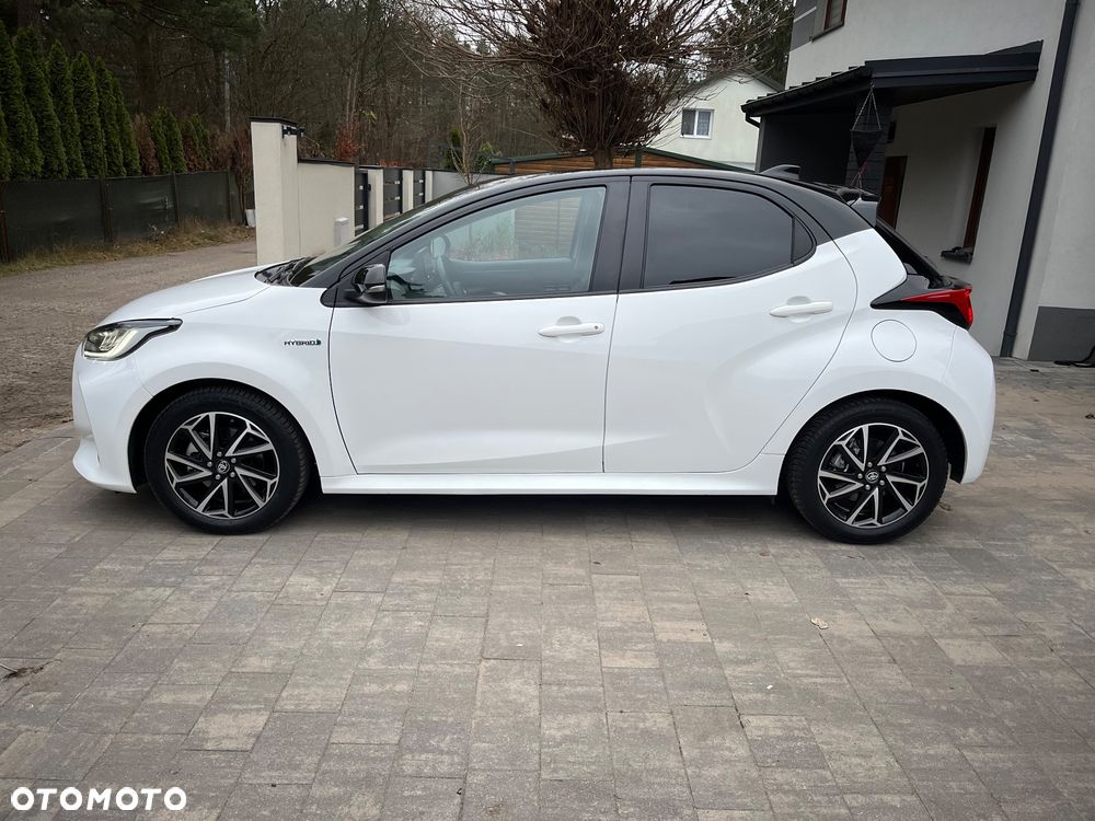 Toyota Yaris Hybrid 1.5 Executive - 4