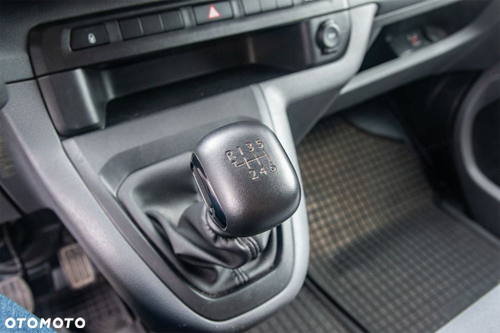 Opel Vivaro Kombi Extra Long 2,7t Enjoy - 29