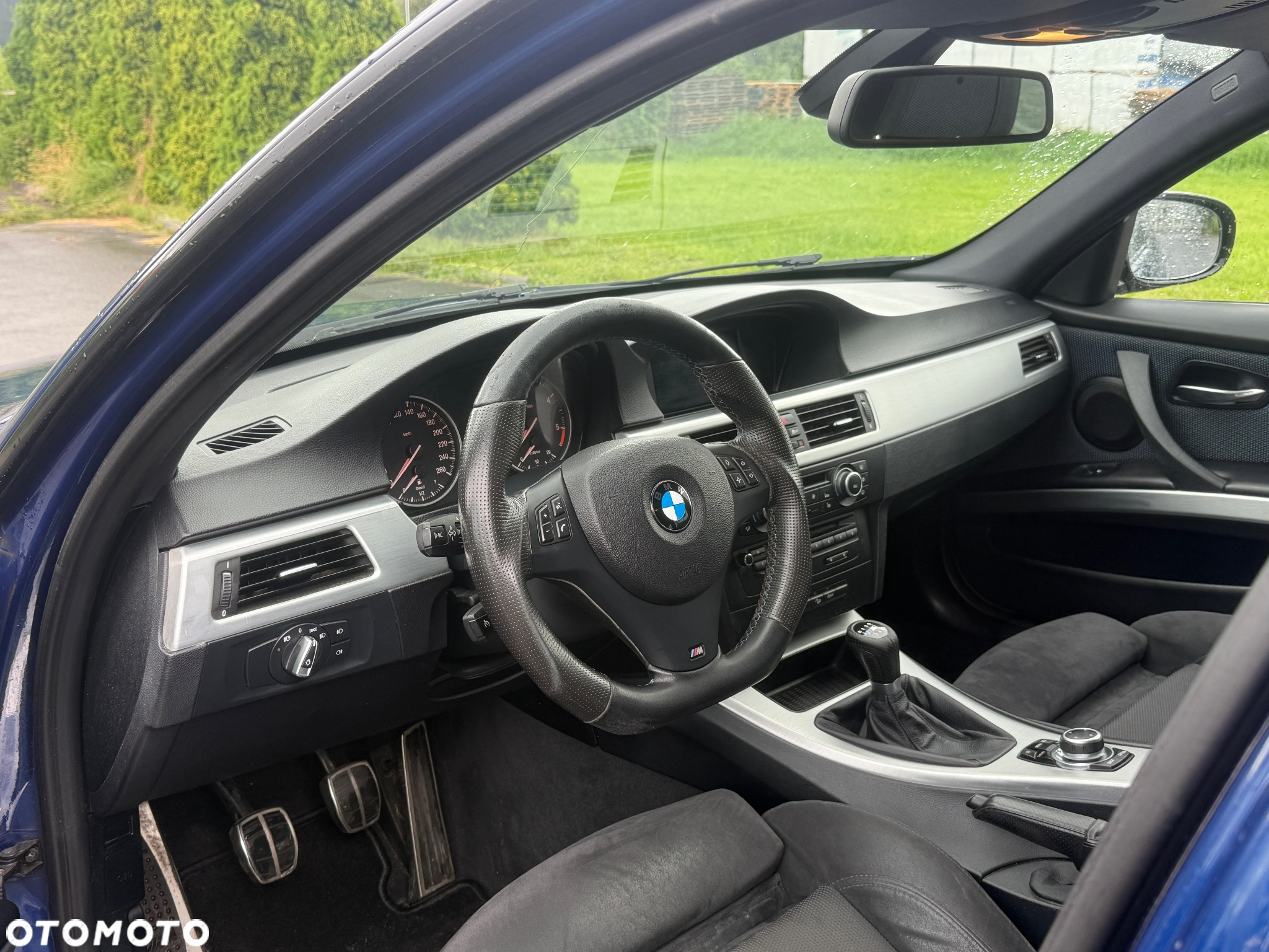 BMW Seria 3 320d DPF Touring Blue Performance Edition Lifestyle - 9