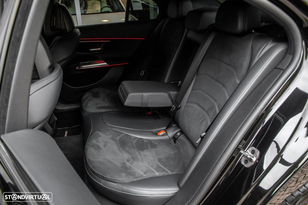 Mercedes-Benz E 220 d AMG Line - 31