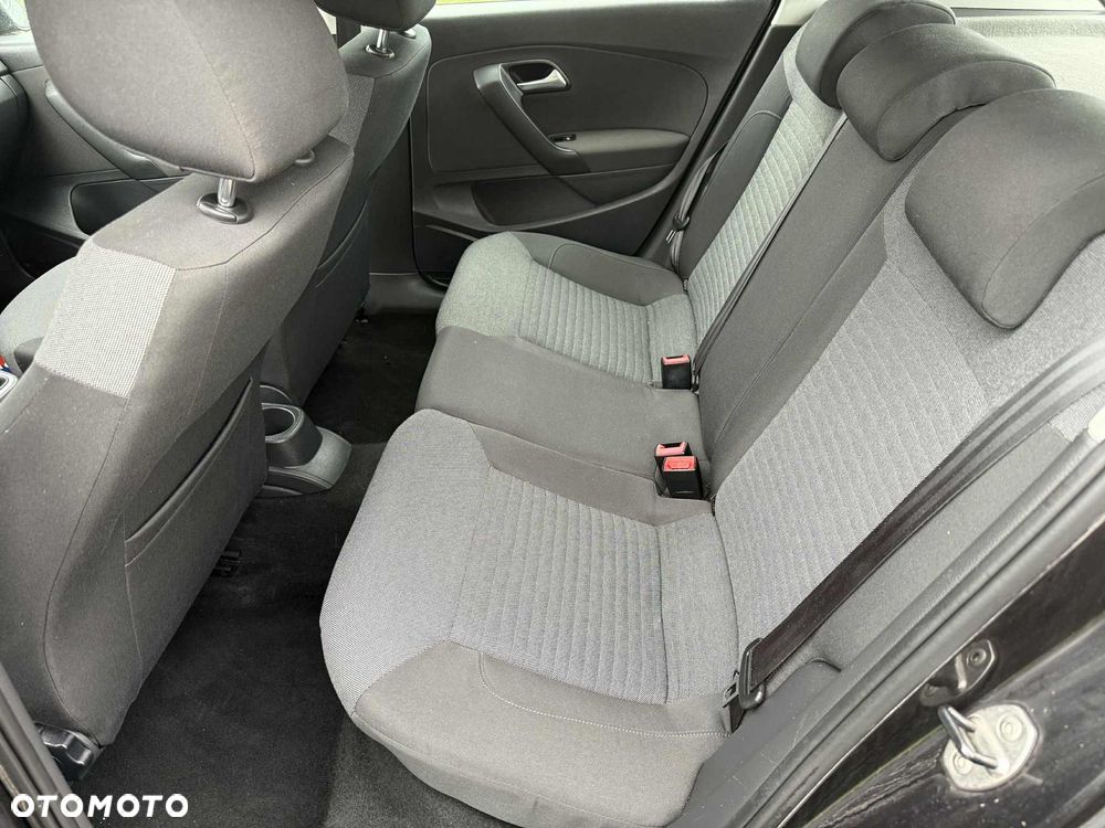 Volkswagen Polo 1.6 TDI Comfortline - 11