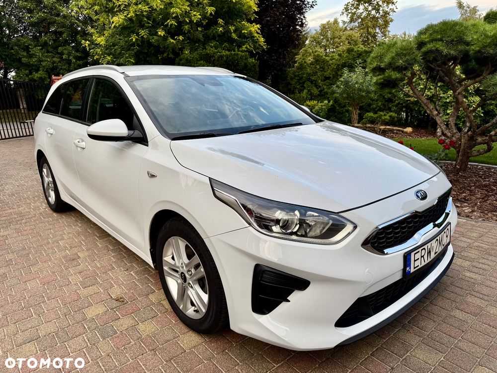 Kia Ceed - 10