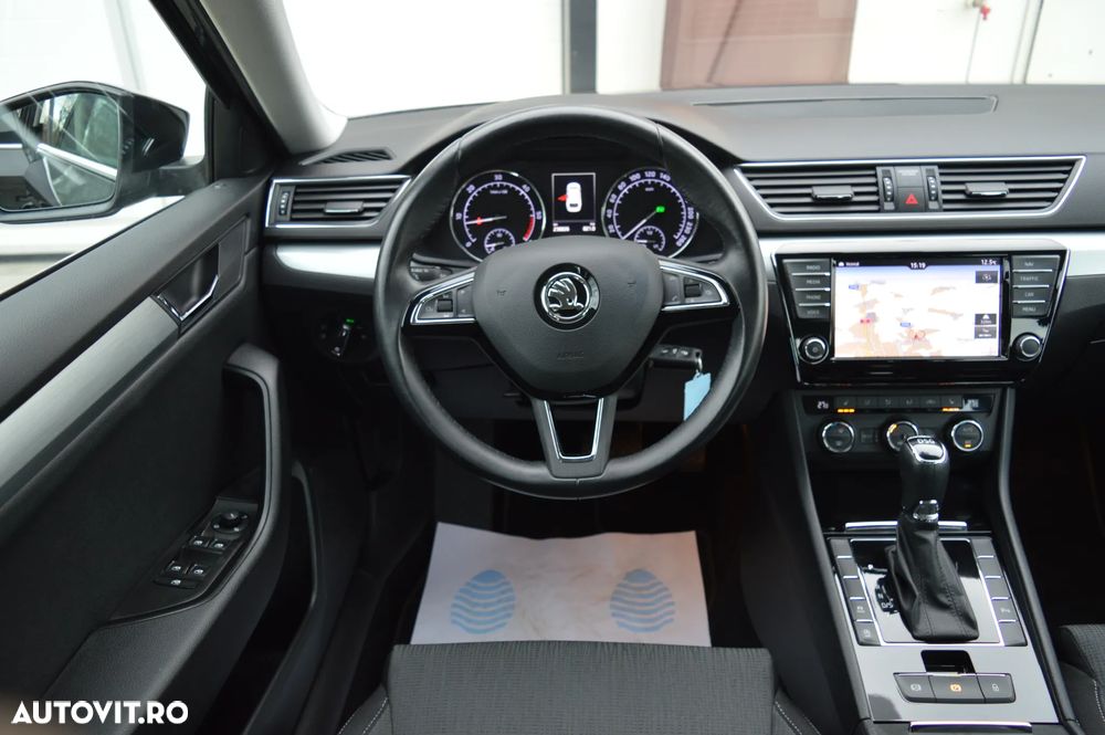 Skoda Superb 2.0 TDI DSG Ambition - 16