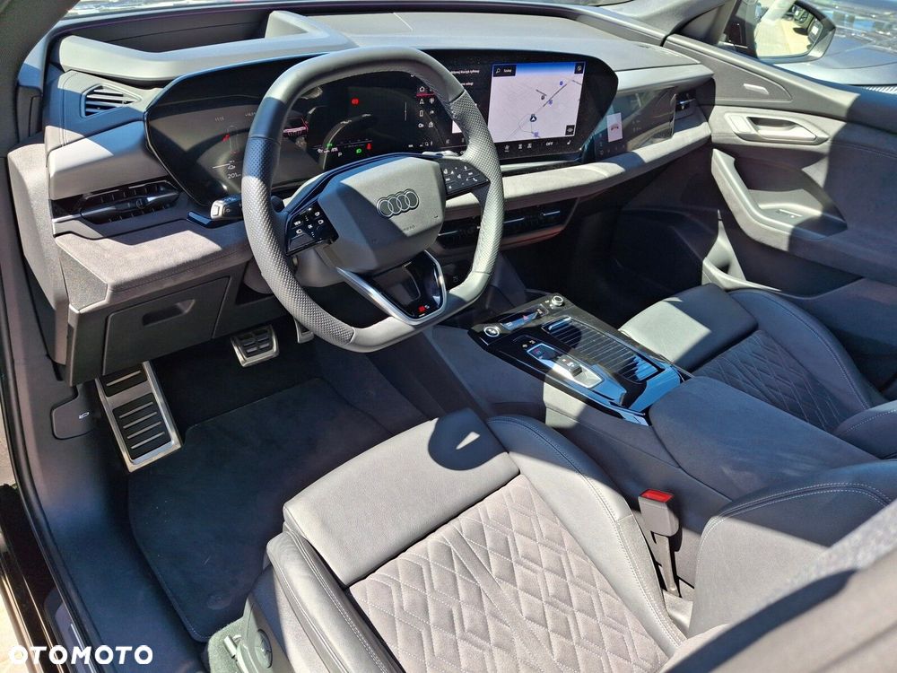 Audi Q6 e-tron - 14