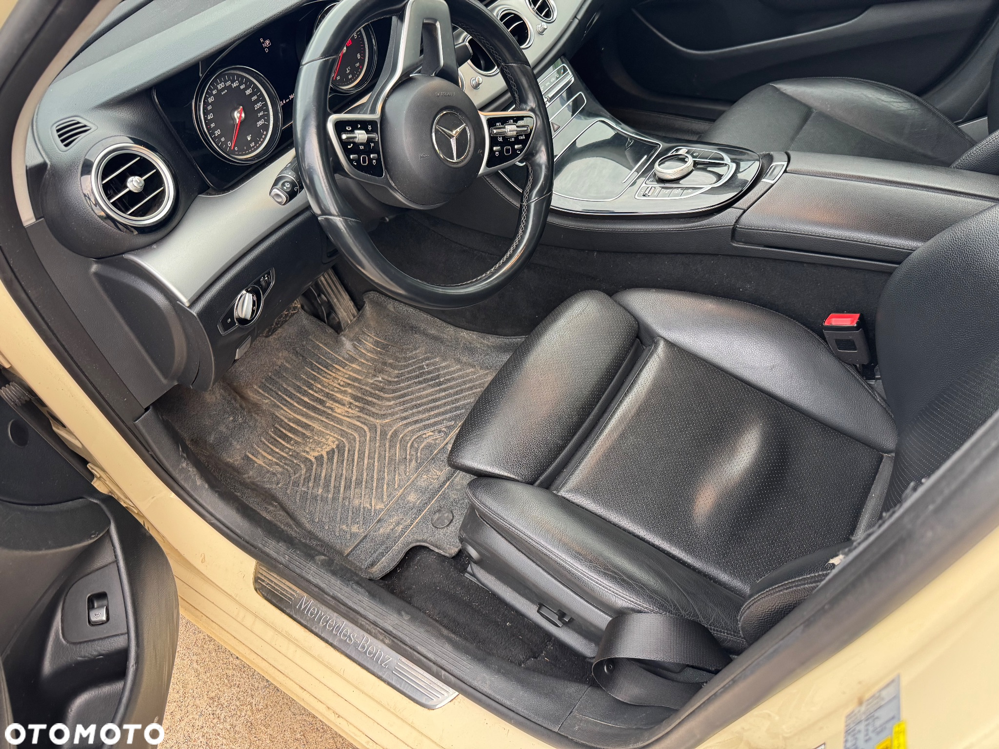 Mercedes-Benz Klasa E 200 d 9G-TRONIC Avantgarde - 34