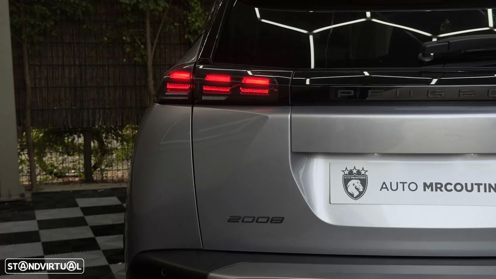Peugeot 2008 - 7