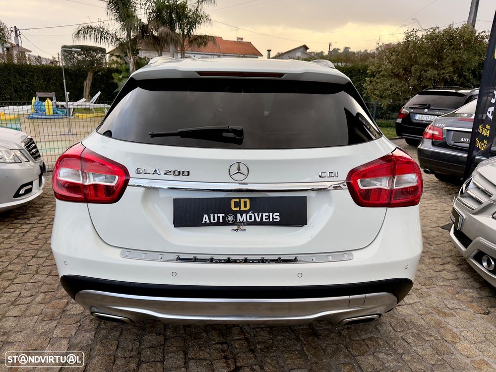 Mercedes-Benz GLA 200 CDI Urban - 3