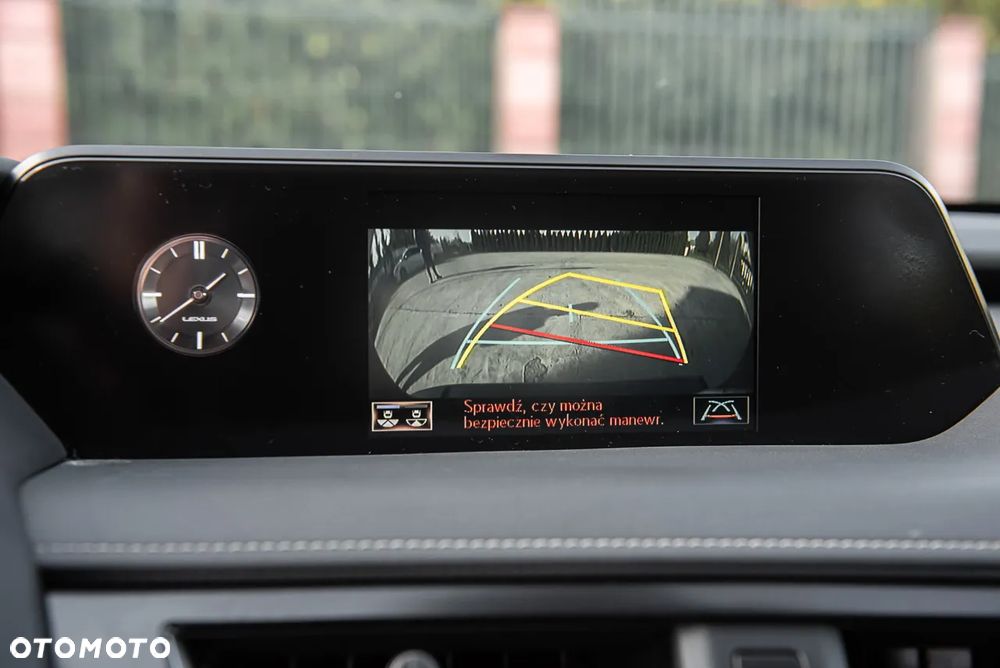 Lexus UX 200 GPF Business 2WD - 18