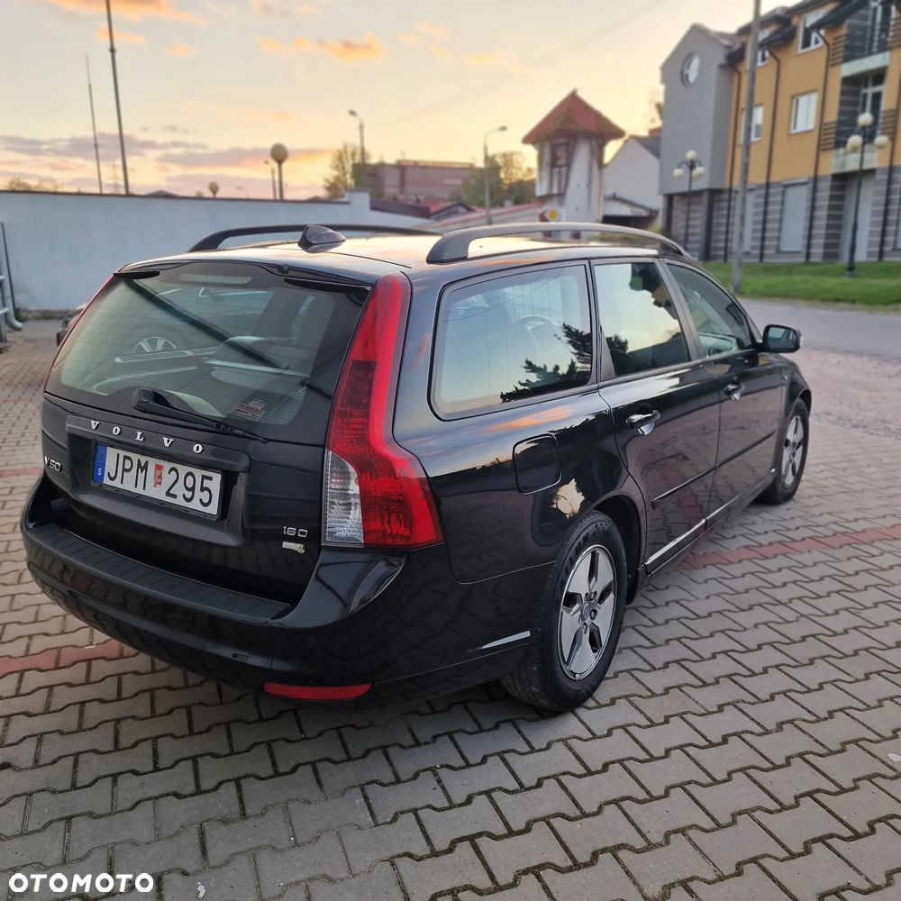 Volvo V50 1.6D DPF DRIVe Momentum - 4