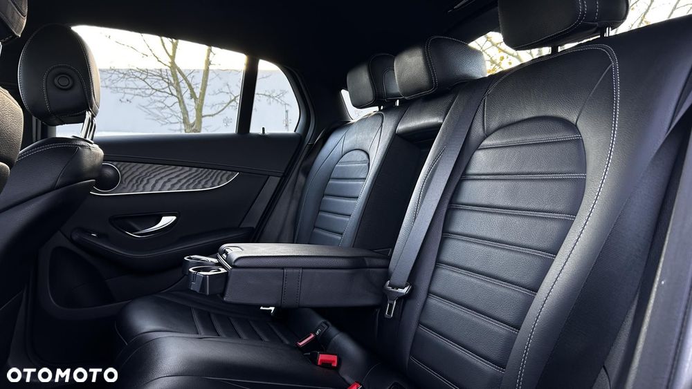 Mercedes-Benz GLC - 28