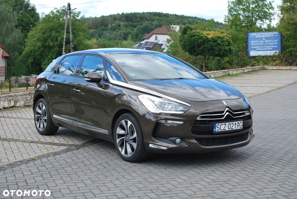 Citroën DS5 HDi 165 SoChic - 10
