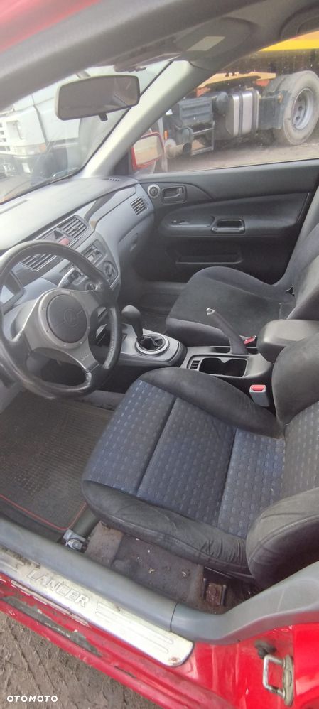 Mitsubishi Lancer - 15