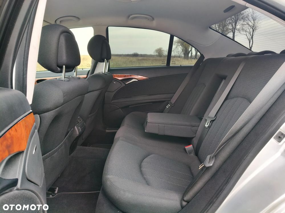 Mercedes-Benz Klasa E 200 Kompressor Elegance - 27
