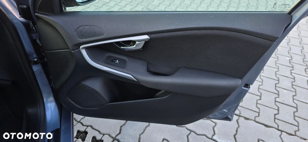 Volvo V40 D2 Geartronic Momentum - 29