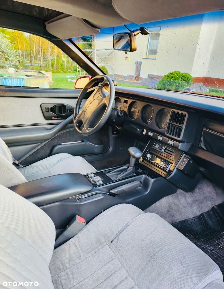 Pontiac Firebird - 8