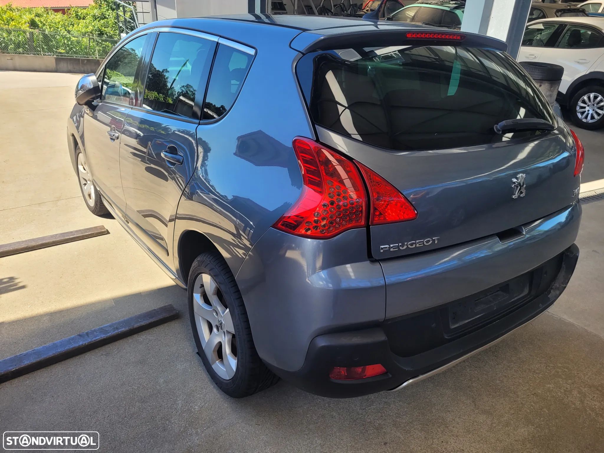 Peugeot 3008 Hdi para peças - 1