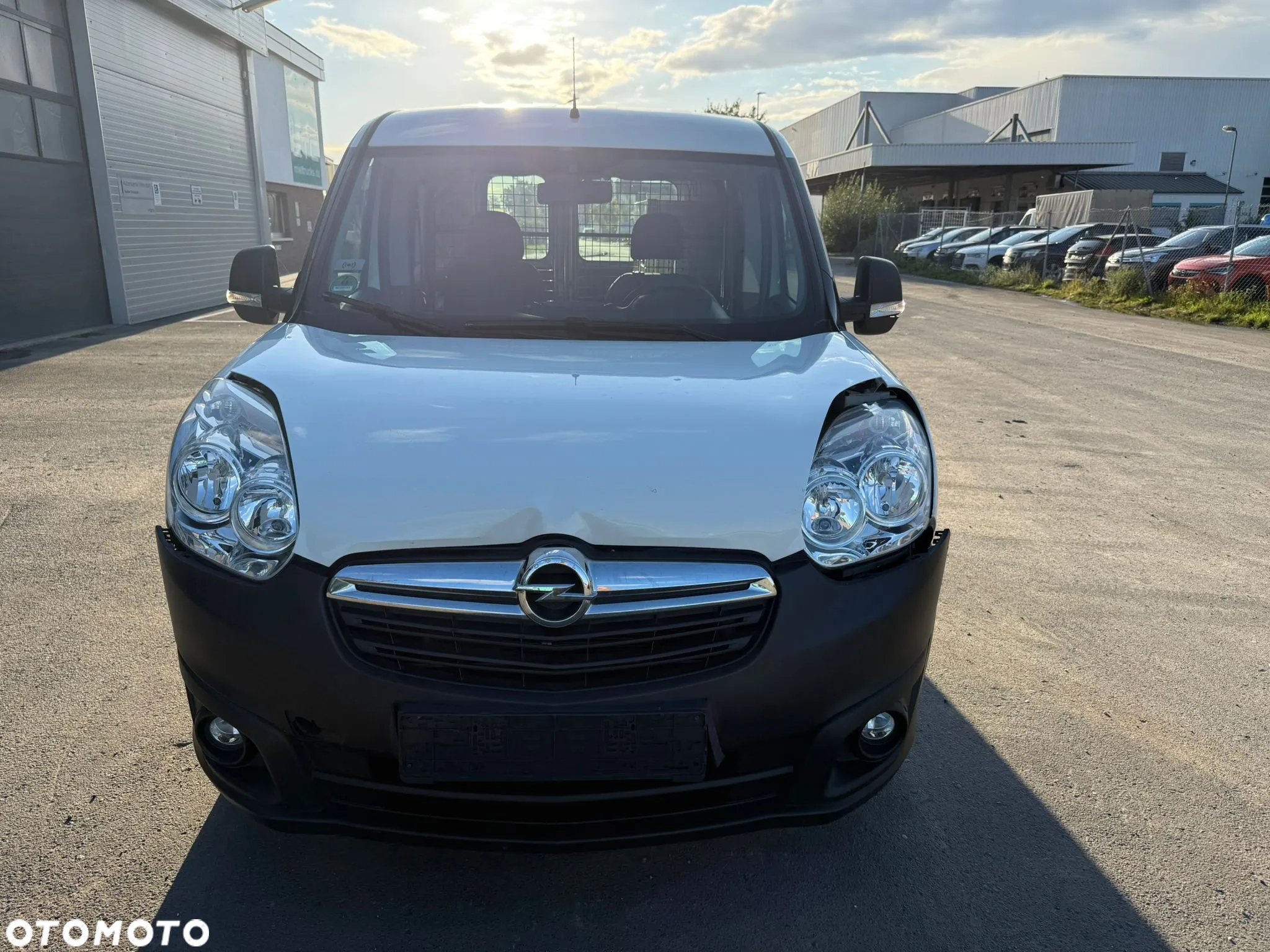Opel COMBO - 14