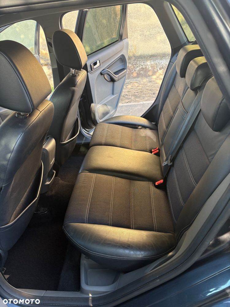 Ford Focus - 19