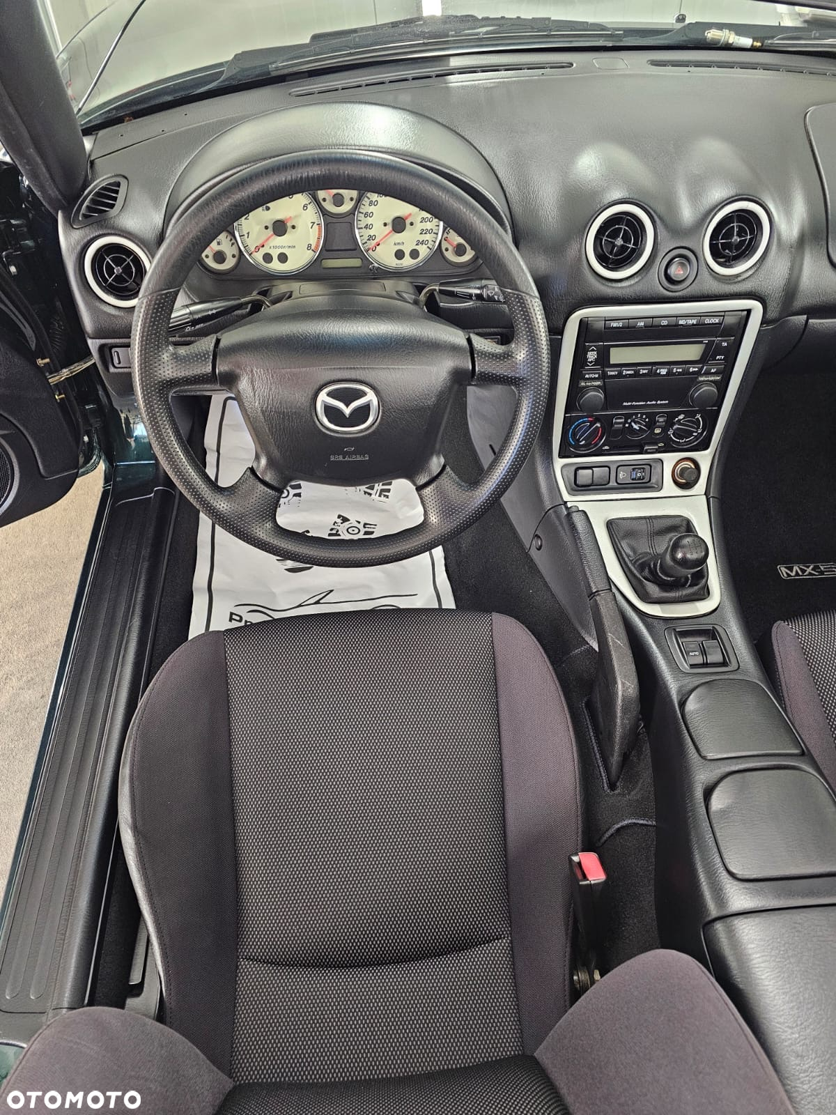 Mazda MX-5 1.6i 16V - 13
