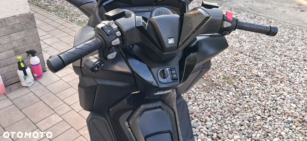 Yamaha X-max - 20