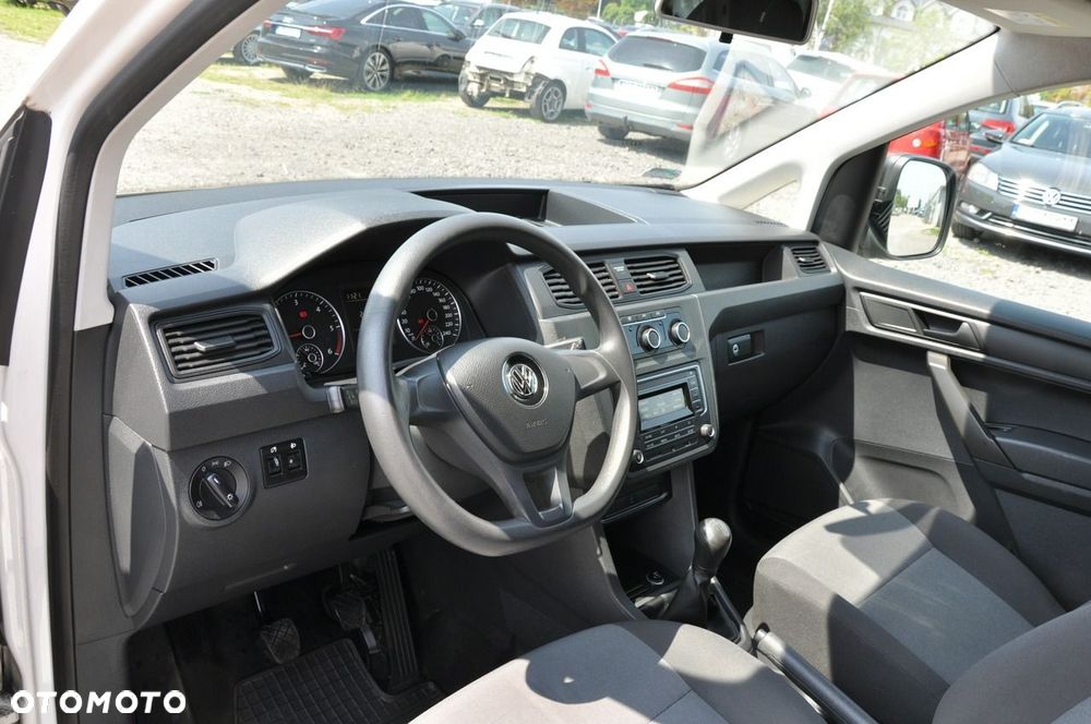 Volkswagen Caddy - 10