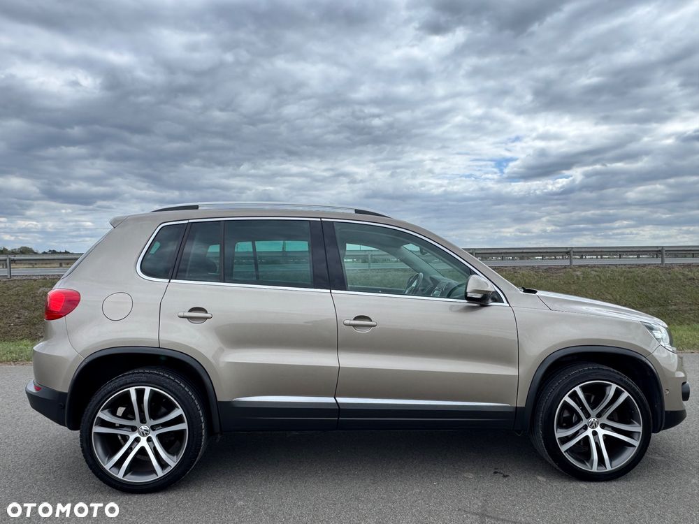 Volkswagen Tiguan 2.0 TDI DPF BlueMotion Technology Cup Sport & Style - 11