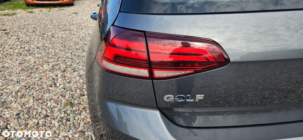 Volkswagen Golf - 16