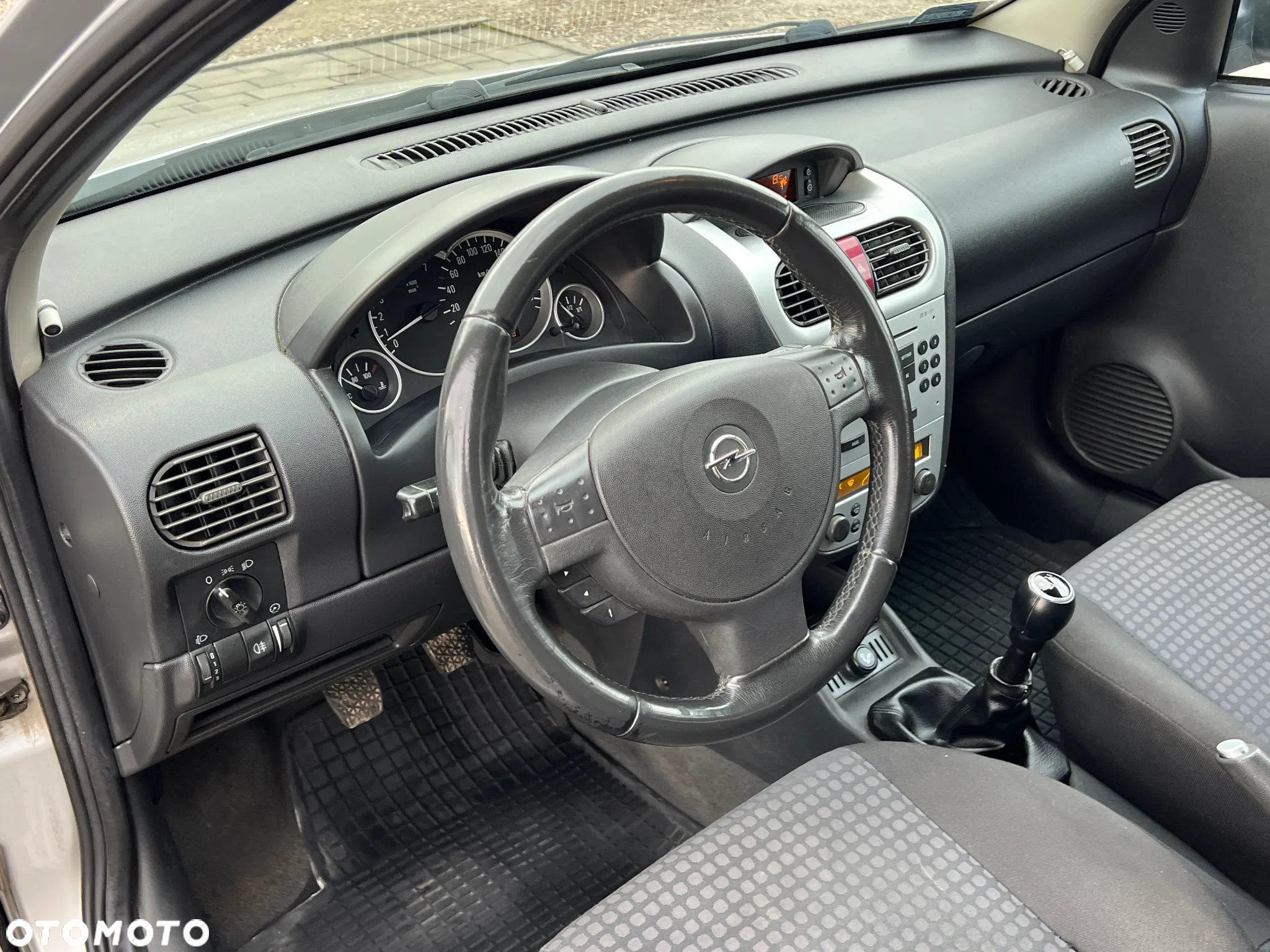 Opel Corsa 1.0 12V Enjoy - 16