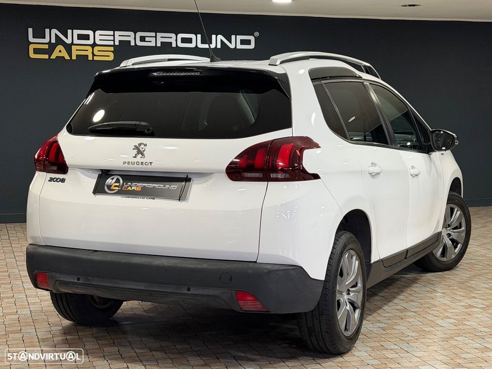 Peugeot 2008 1.2 PureTech Style - 15