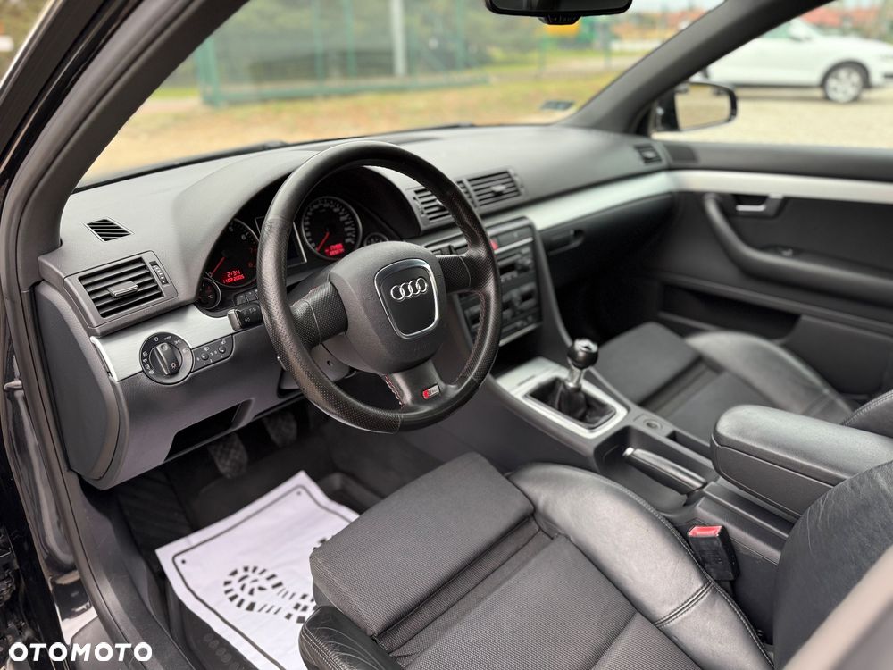 Audi A4 Avant 2.0 T FSI - 13