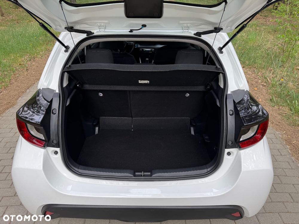 Toyota Yaris - 12