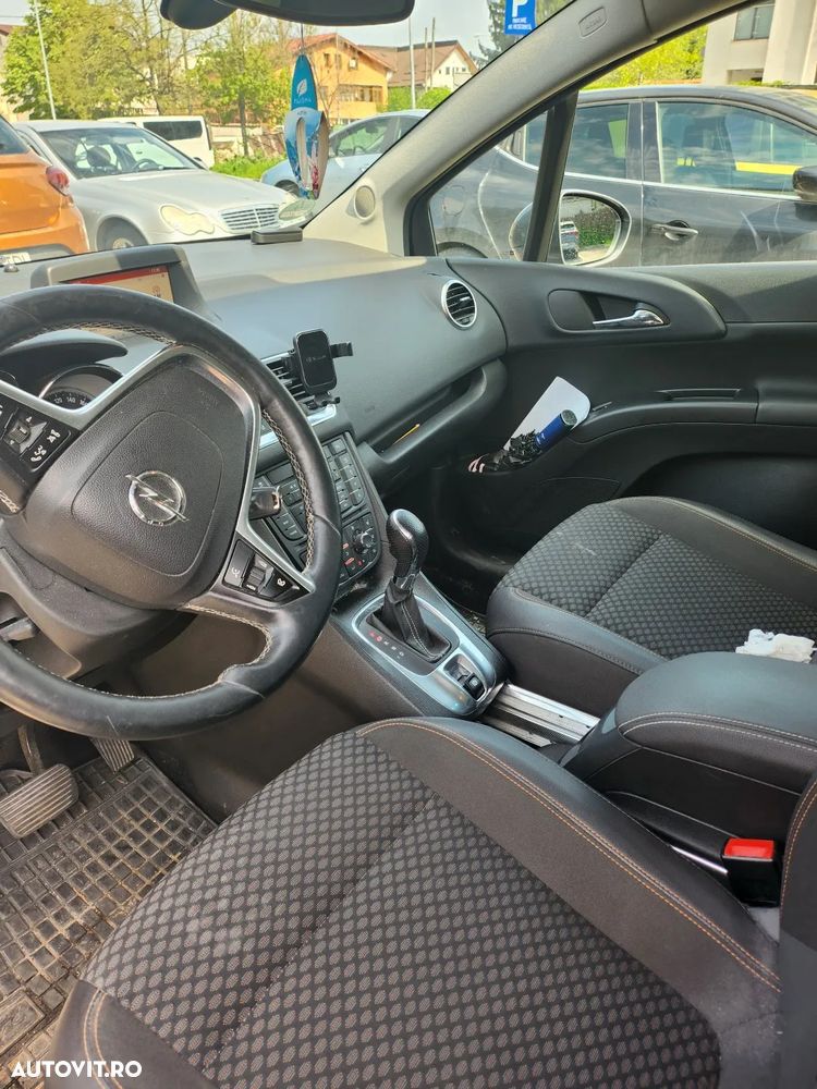 Opel Meriva - 12