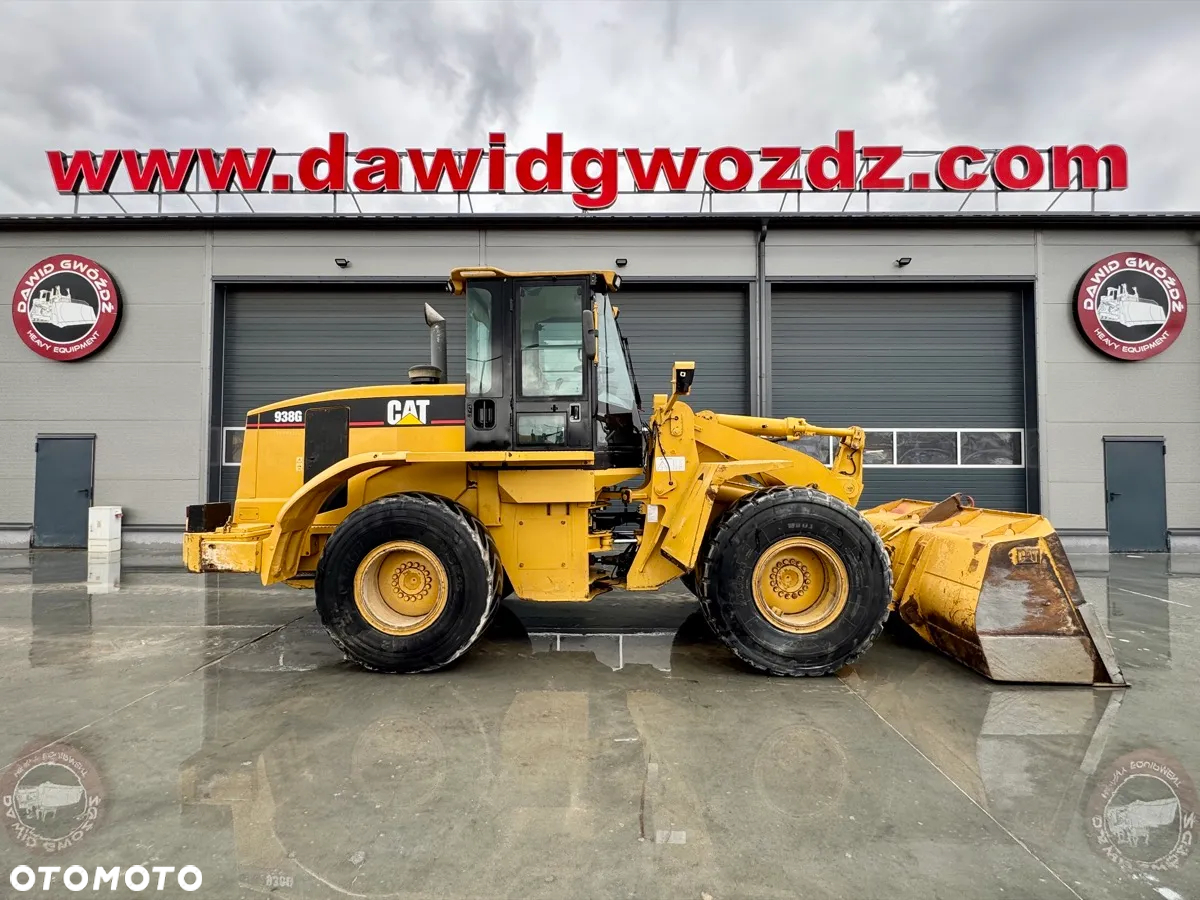 Caterpillar 938G - 4