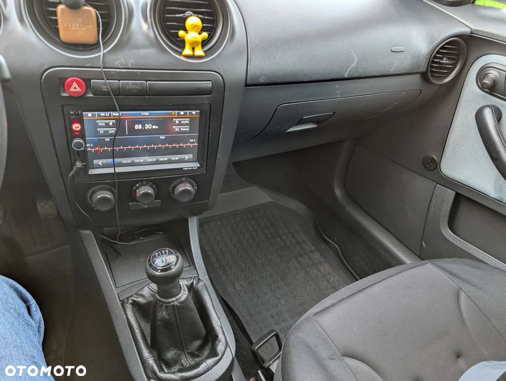 Seat Cordoba 2003 photo 5