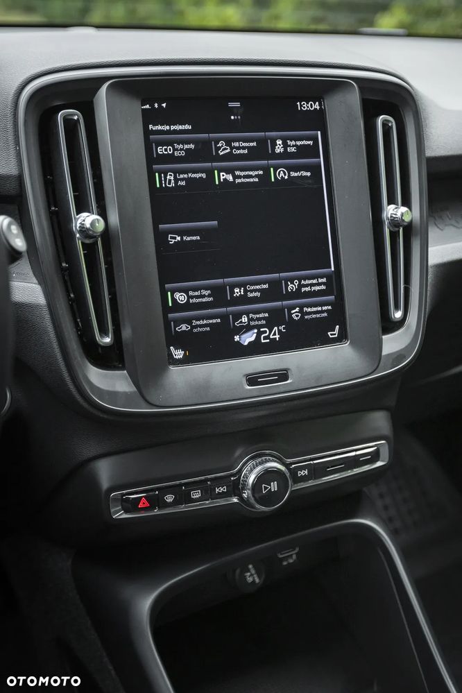 Volvo XC 40 T3 Momentum Core - 19