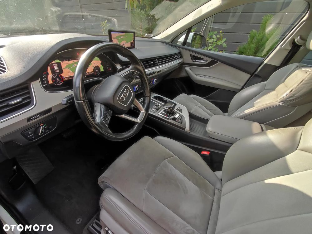 Audi Q7 - 2