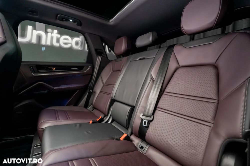 Porsche Cayenne - 33