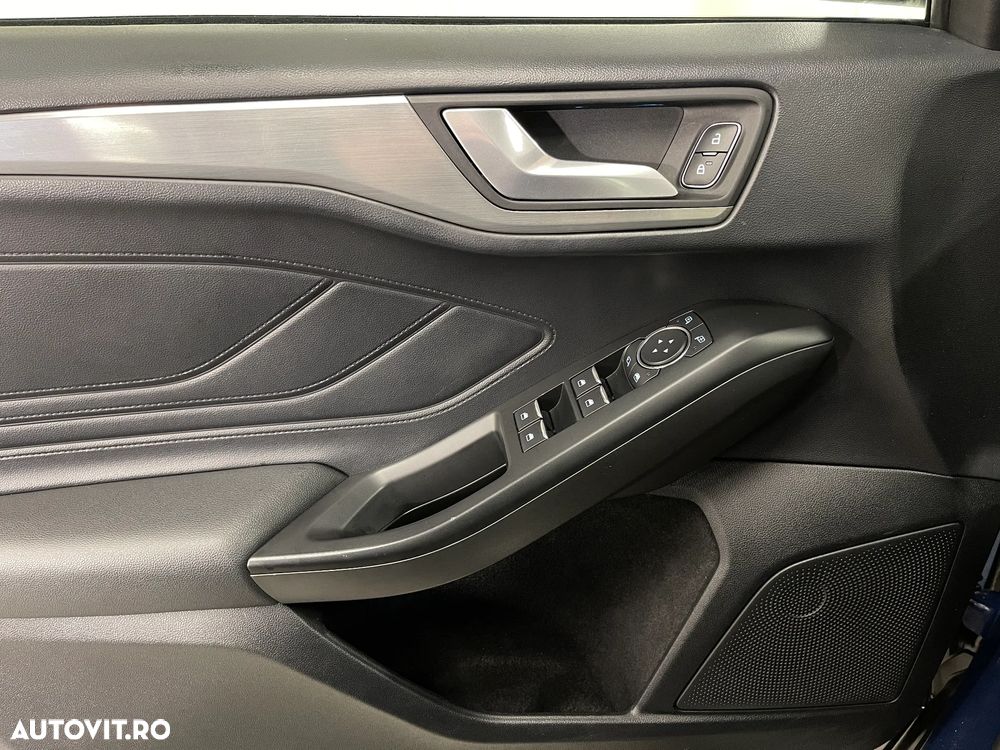 Ford Focus 2.0 EcoBlue Titanium - 23