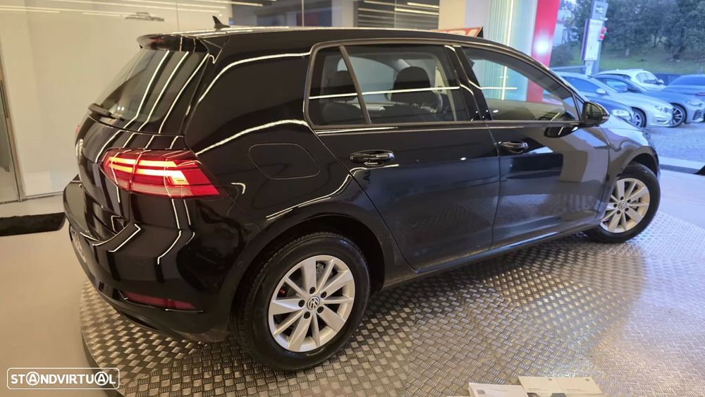 VW Golf 1.6 TDi Confortline - 21