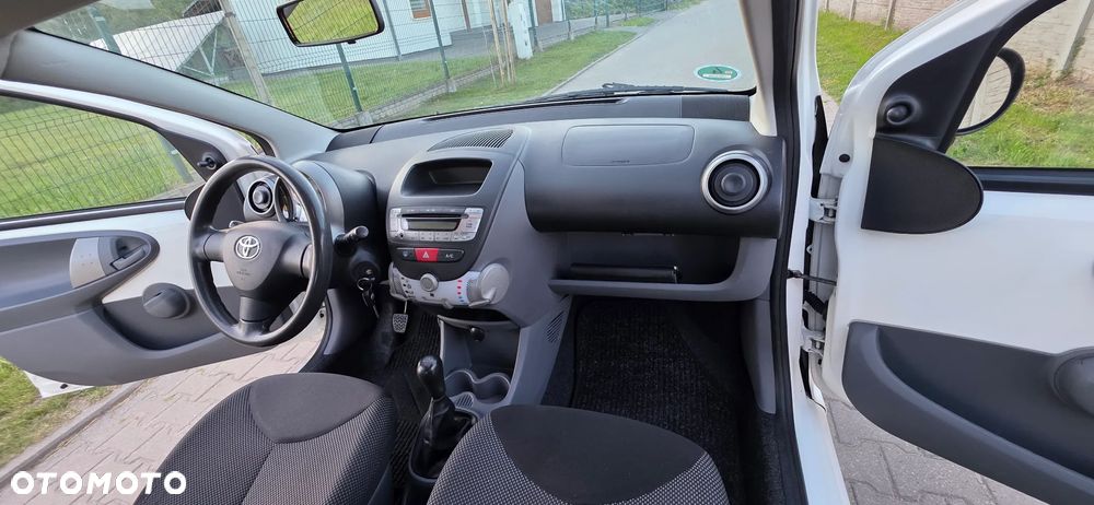 Toyota Aygo - 19