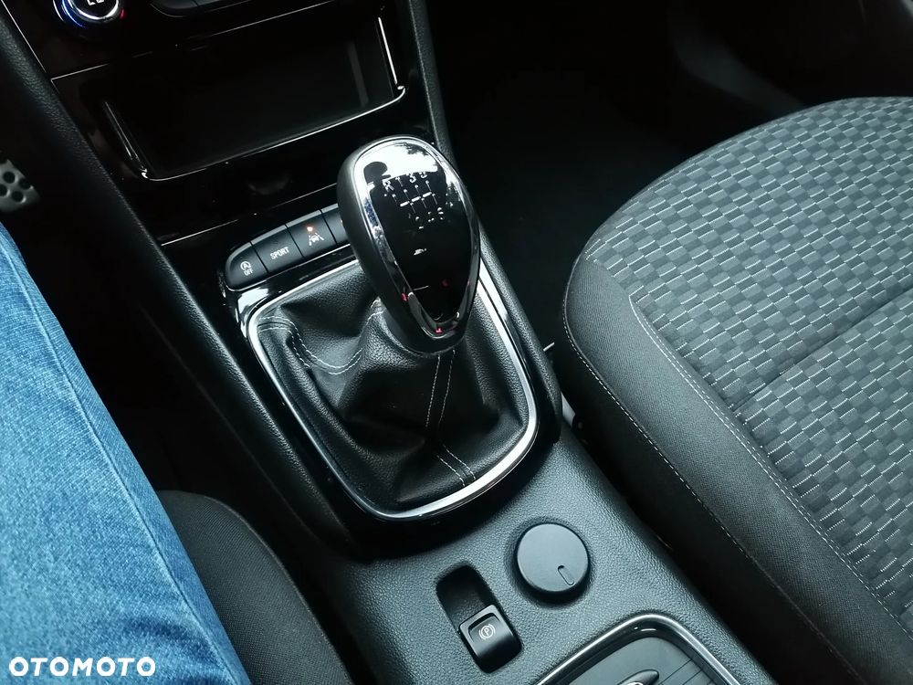 Opel Astra 1.6 D (CDTI) Start/Stop Dynamic - 26