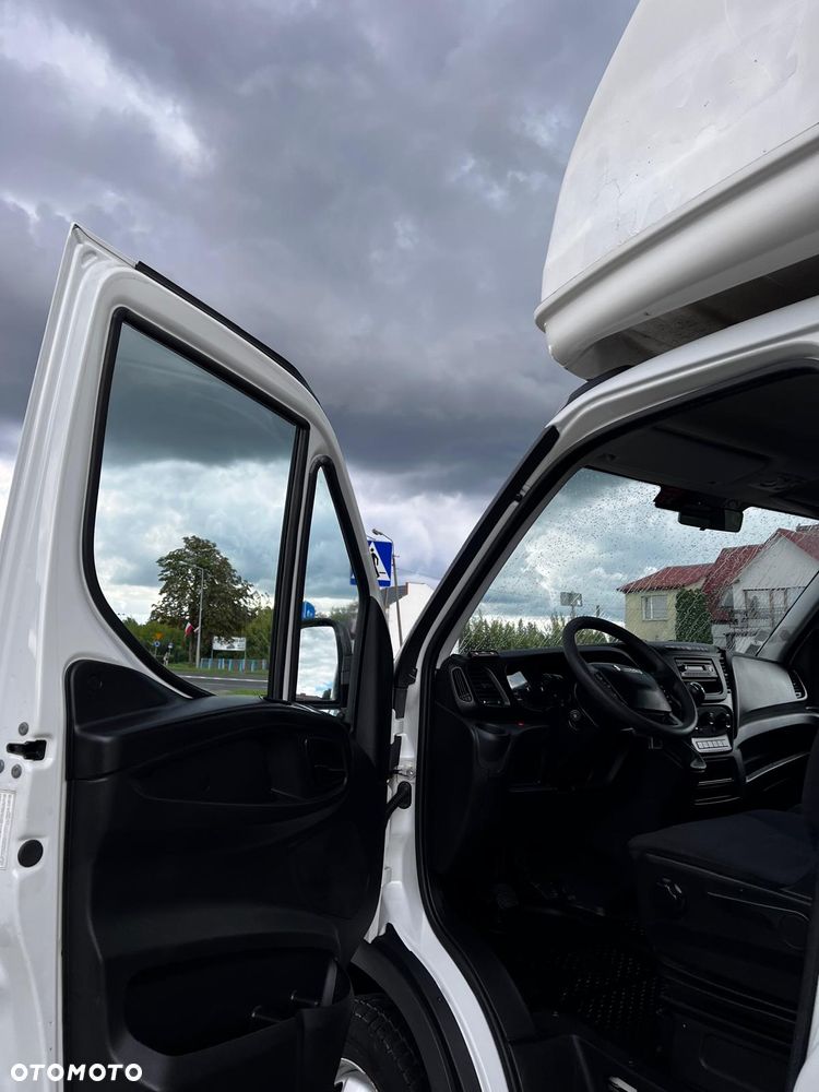 Iveco 35c16 Kontener+Winda - 10
