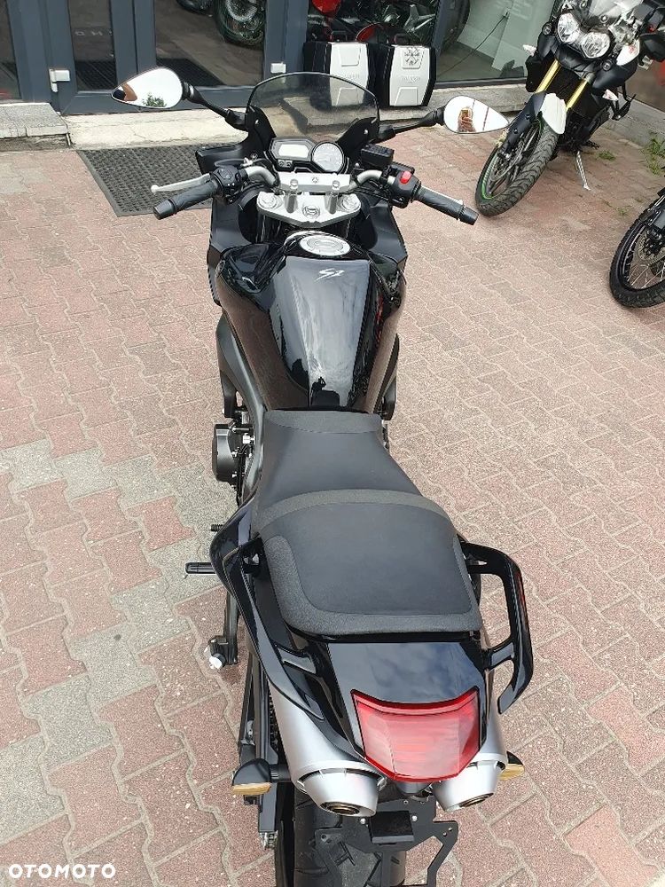 Yamaha FZ6 - 13